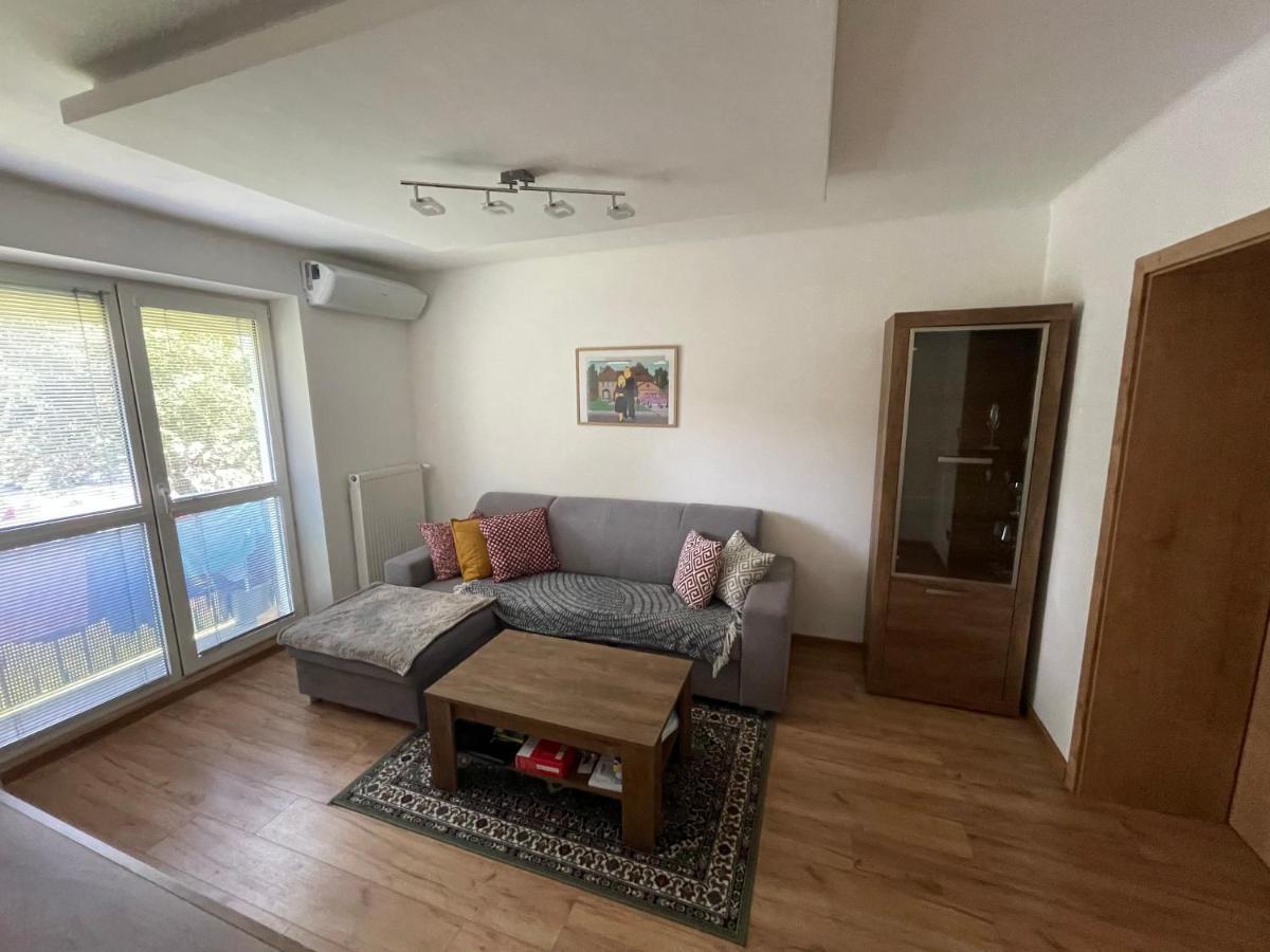Apartman Daxnerko - Samostatny Dvojpokojovy Byt Братислава Экстерьер фото