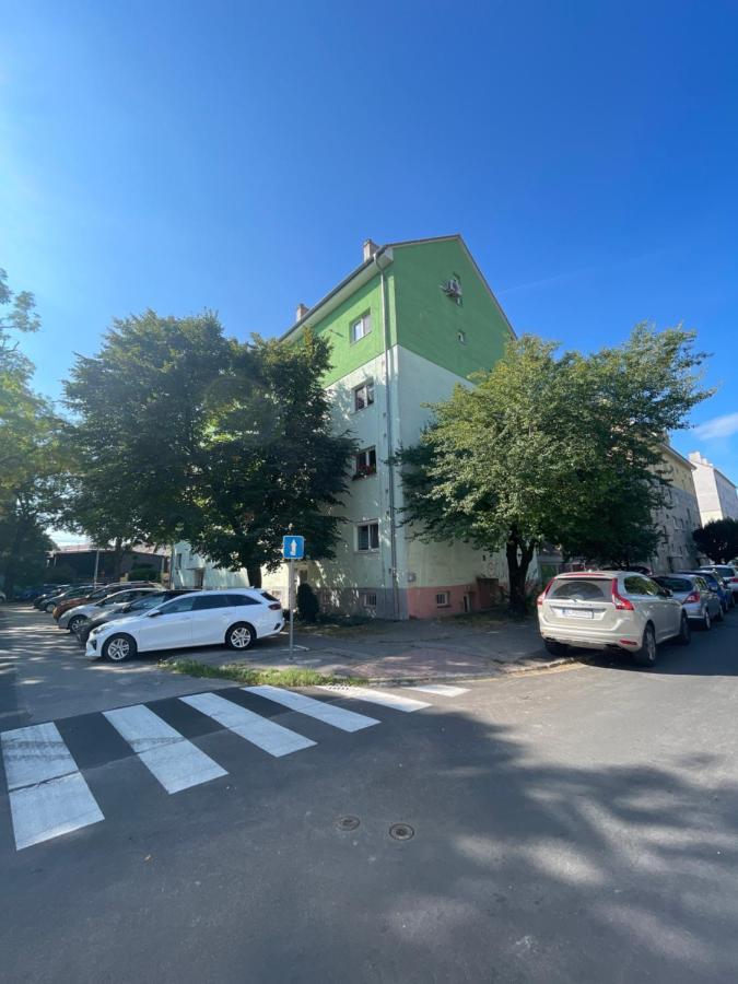 Apartman Daxnerko - Samostatny Dvojpokojovy Byt Братислава Экстерьер фото